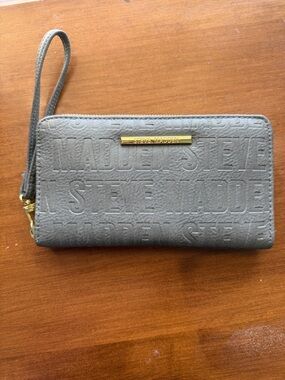 Steve Madden Gray Embossed Wristlet Phone Case with Gold Plate